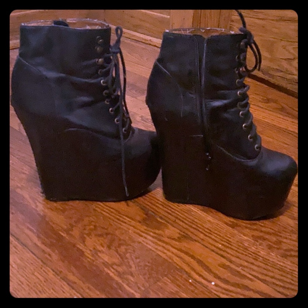 Jeffrey Campbell “Damsel” bootie